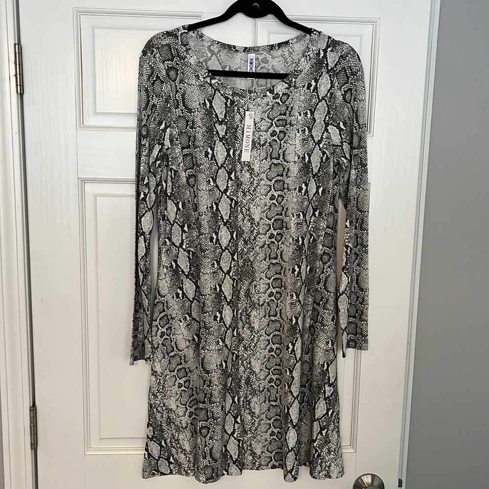 Long sleeve snake print dress NWT